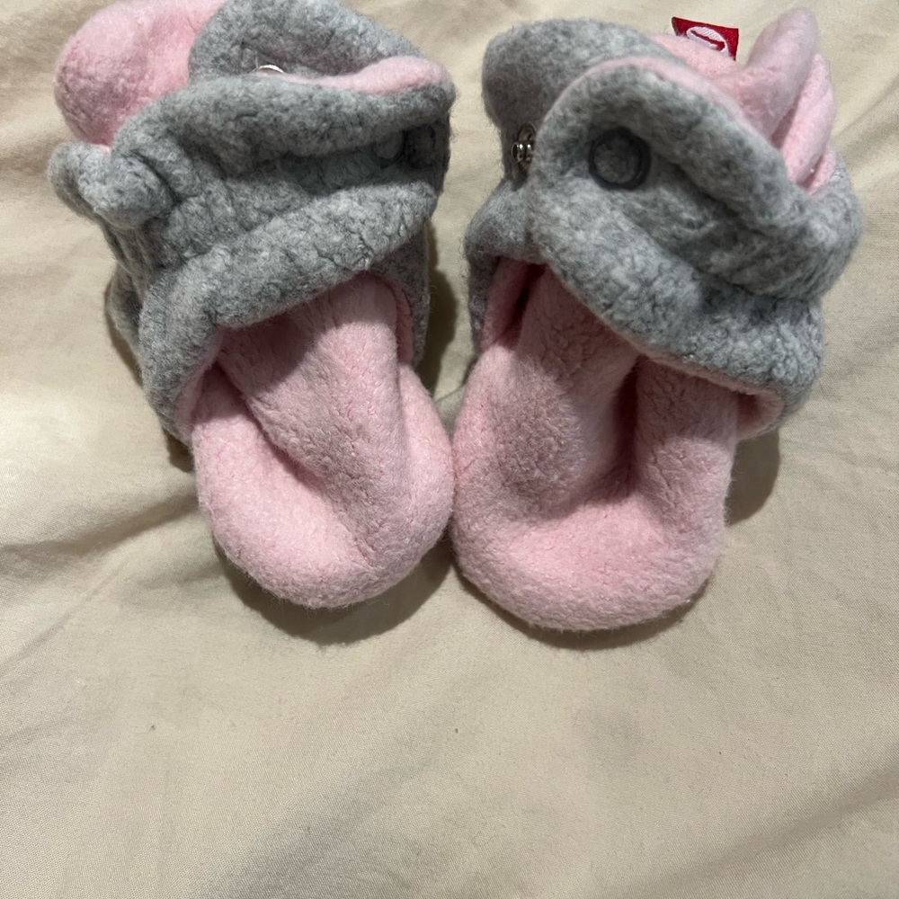 Zutano Pink Baby Booties